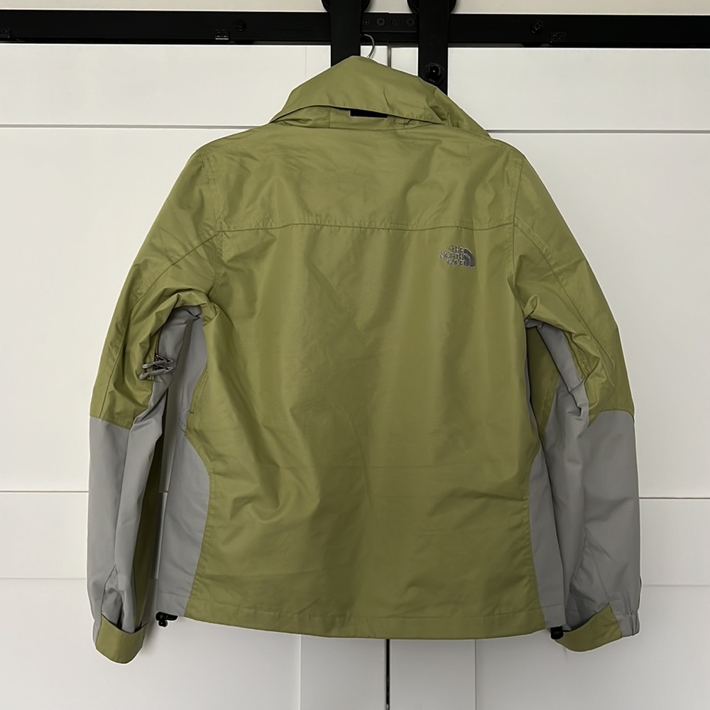 North Face Summit Series Women’s Full-Zip Ski or Snow Jacket - Picture 5 of 8